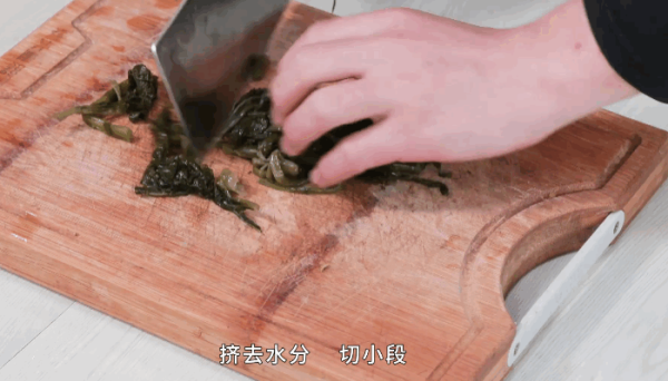 雪里蕻炒豆腐做法 雪里蕻炒豆腐怎么做