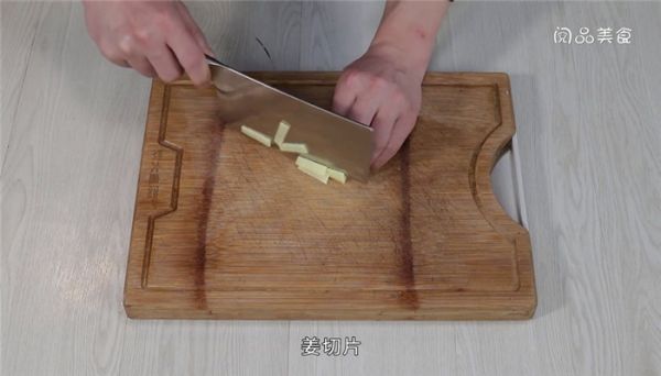 酸菜蹄花汤的做法 酸菜蹄花汤怎么做