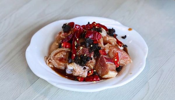 干辣椒蒸鸡的做法 干辣椒蒸鸡怎么做