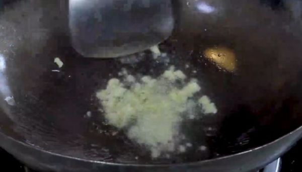 尖椒炒豆丝的做法  尖椒炒豆丝怎么做