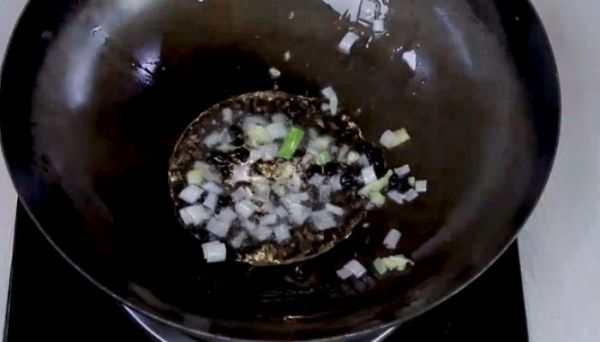 尖椒炒豆皮怎么做  尖椒炒豆皮的做法