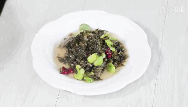 雪里蕻炒蚕豆做法 雪里蕻炒蚕豆怎么做