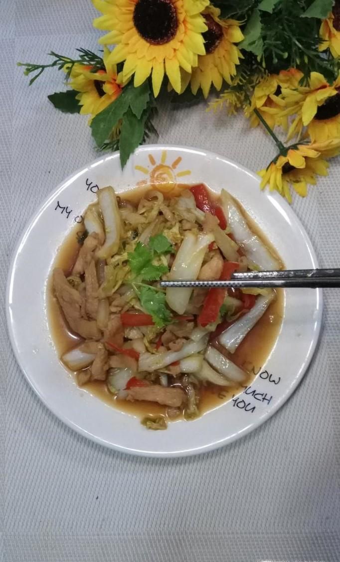 怎样做美味的白菜炒鸡胸肉?