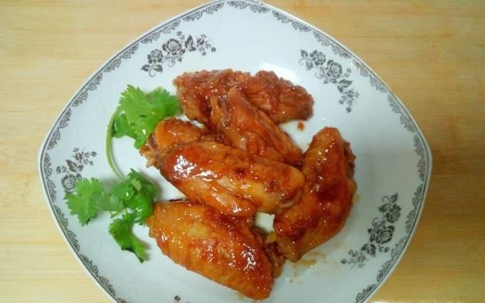 蚝油焖鸡翅的家常做法