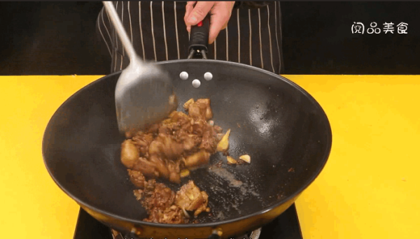 青椒炒鸭肉的做法,青椒炒鸭肉怎么做