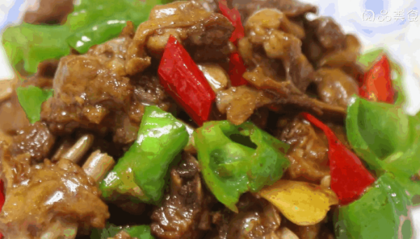 青椒炒鸭肉的做法,青椒炒鸭肉怎么做