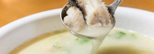 如何煮出奶白色的鱼汤