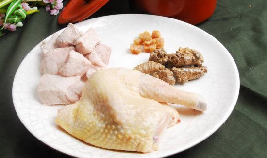 新鲜无花果炖鸡汤