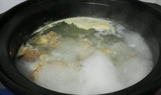 新鲜无花果炖鸡汤