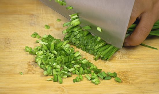 韭菜鸡蛋馅怎么调