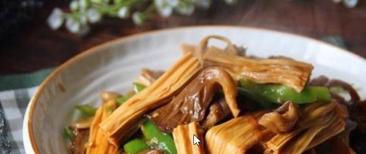 美味营养的快手小炒，食材简单又便宜，吃着和肉有得拼