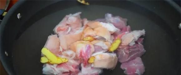 猪脚广东人都爱这样做，看着清淡，实则营养美味，你吃过没？