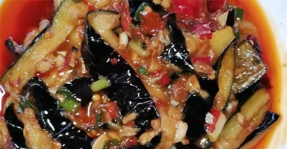 鱼香茄子这样做  又香又下饭  做法还很简单