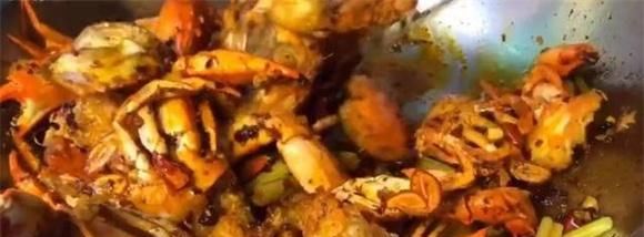 香辣蟹做法  吃了还想吃