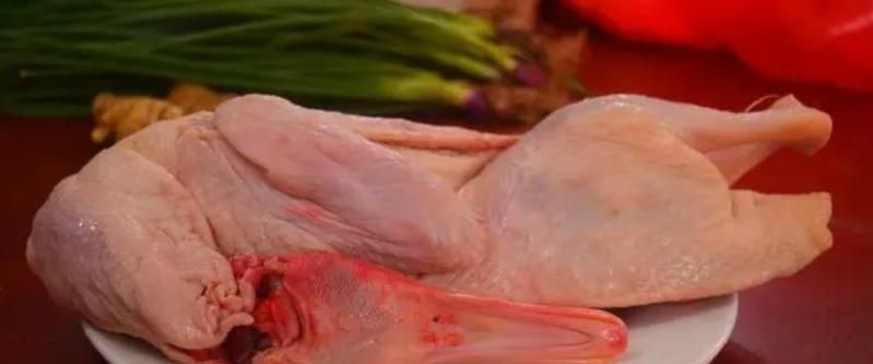 鸭肉的新吃法，不做啤酒鸭不红烧，简单美味，真馋人！