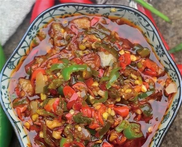 蒜蓉辣酱最好吃的做法，简单美味又下饭，看看你喜欢吃不？