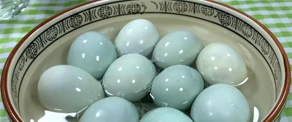鸭蛋怎么做好吃  试试这5种简单的家常做法 每种都好吃极了