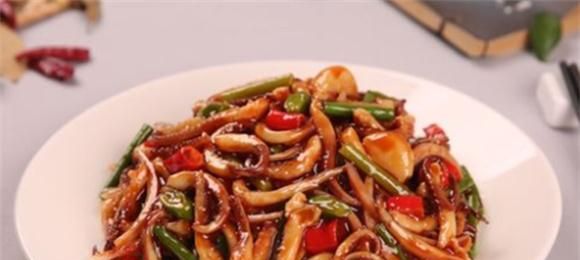 我家鱿鱼从不烤着吃 不蒸不炸不烧烤 鲜香美味 上桌就扫光