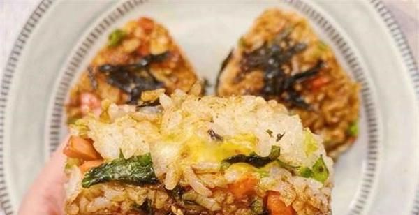 比饭团还好吃 香喷喷一口爆浆 做法简单家里有平底锅就能搞定