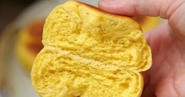 比面包还好吃的馒头做法，蓬松暄软营养丰富，孩子一口气吃好几个