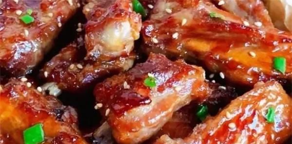 排骨别只知道炖汤了，4种做法巨好吃，上桌家人直呼吃不够！