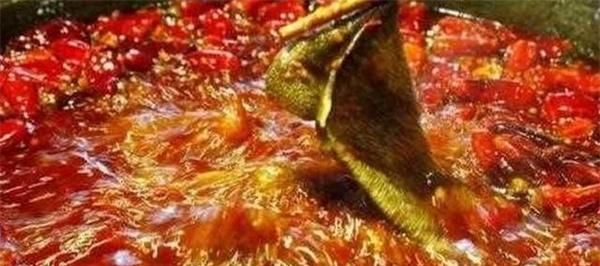 家常版“麻辣火锅”的做法  一看就会  再也不花钱出去吃火锅了