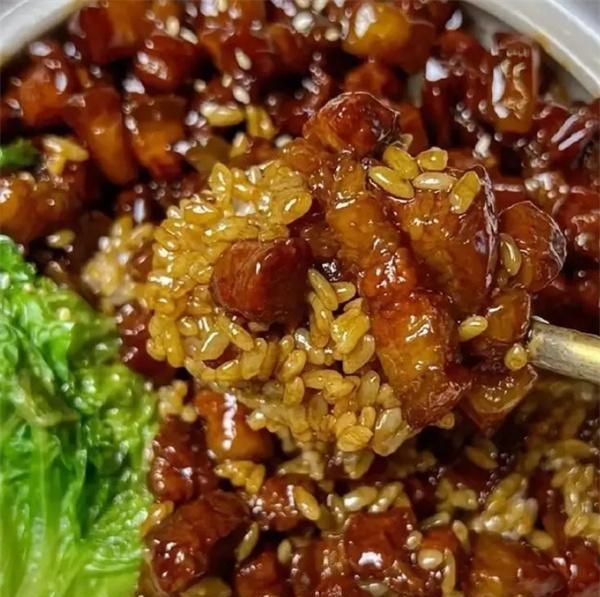 五花肉简单的家常做法，香味浓郁，不油不腻解馋又下饭！