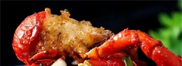 夏天 推荐4种小龙虾的做法 不要怕麻烦 去除寄生虫 吃得放心