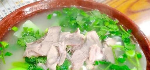 清炖羊肉汤家庭做法 教你一招 汤浓鲜美 软而不烂太香了