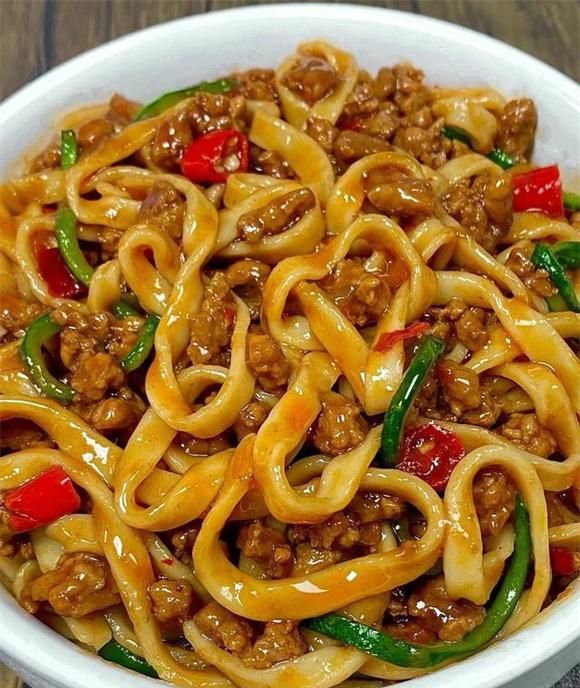 肉末面条怎么做好吃又简单肉末酱汁面省时省力好吃过瘾