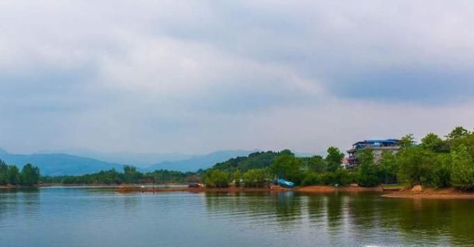 三岔湖旅游攻略