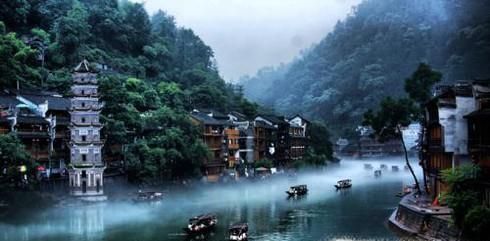 凤凰古城游玩攻略