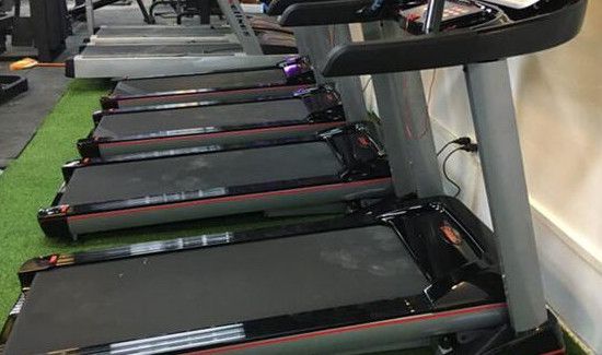 健身应该先用器械还是先用杠铃