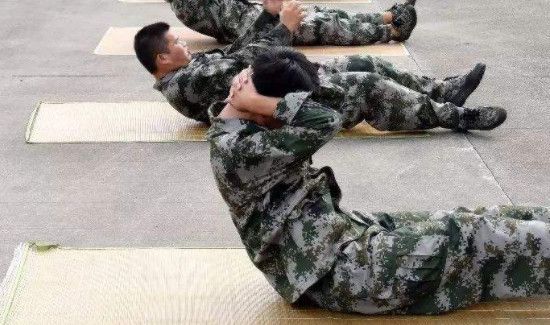 仰卧起坐做多少个合适