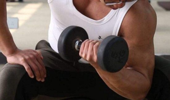 肱二头肌怎么练