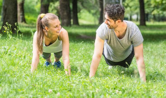 卧撑手腕疼解决办法