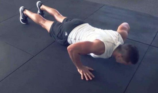 俯卧撑的正确姿势