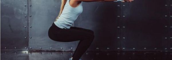 无负重深蹲标准动作