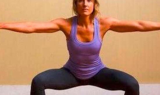 无负重深蹲标准动作