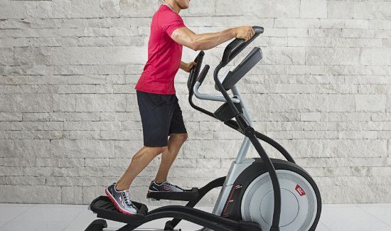 椭圆机正确姿势