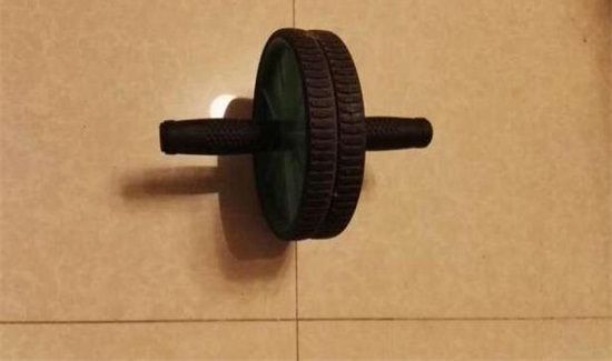 健腹轮需要带护腰吗