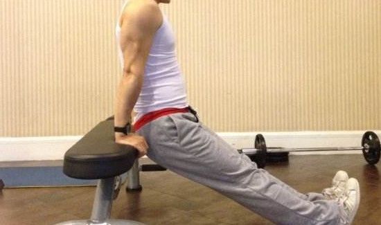 仰卧后撑的标准动作