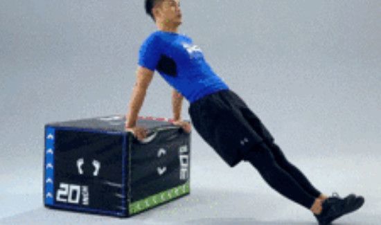 仰卧后撑的标准动作