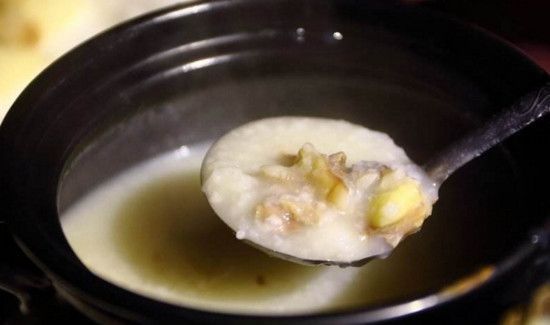 砂锅首次使用方法及保养