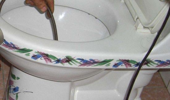 马桶堵了但还缓慢下水