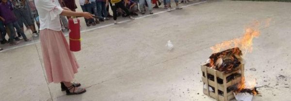 灭火器的使用方法口诀