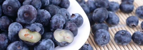 蓝莓可以洗干净后带皮吃吗