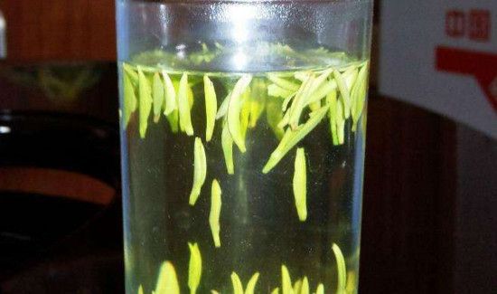 龙井茶为什么不下沉