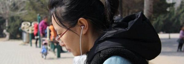 晚上睡觉带耳塞对耳朵有害吗