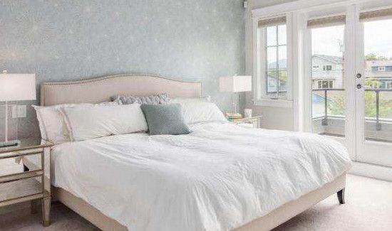 床放地板上总是打滑怎么办